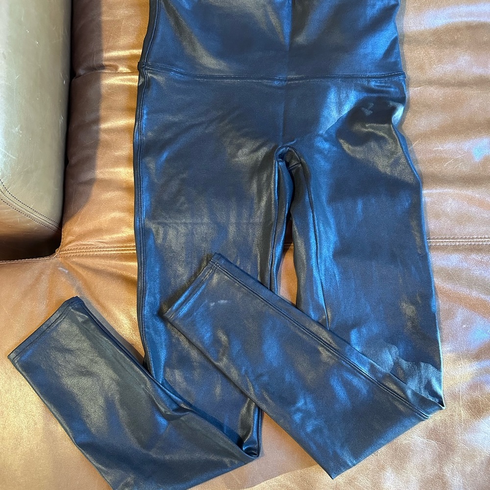 Spanx Best Selling Faux Leather Leggings - large